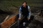 Foto de  (Beneath the Darkness)