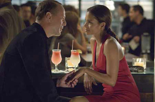Im�genes de Seduciendo a un Extra�o (Perfect Stranger)