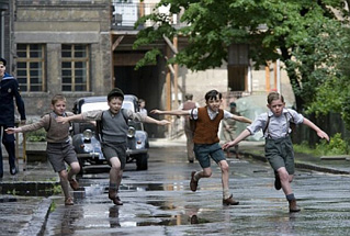 Foto de El ni�o con el pijama de rayas (The Boy In The Striped Pyjamas)