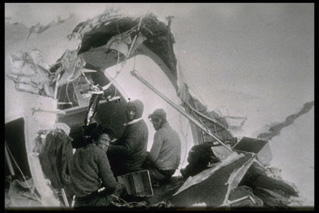 Foto, imagen de N�ufragos. Vengo de un avi�n que cay� en las monta�as (Stranded: I Have Come from a Plane That Crashed on the Mountains)