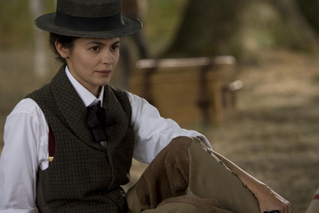 Im�genes de Coco: De la Rebeld�a a la Leyenda de Chanel (Coco avant Chanel)