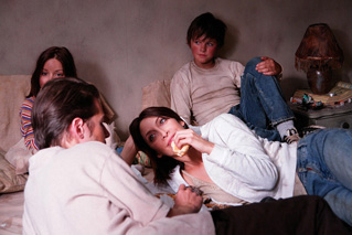 Foto de  (Life Is Hot in Cracktown)