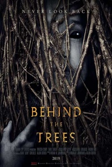 Behind the Trees Imagen de Behind the Trees