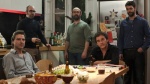 Foto de Una pistola en cada mano