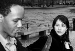 Foto de Guy and Madeline on a Park Bench